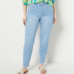 Susan Graver light wash straight ankle jean with frayed hem (NWOT)